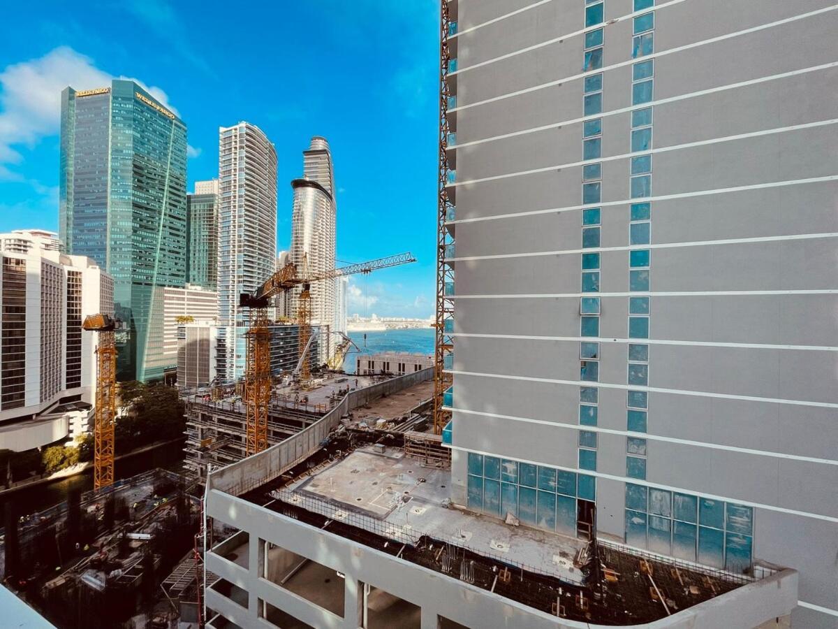 Brickellriver Loft With Parking & 12 Min To South